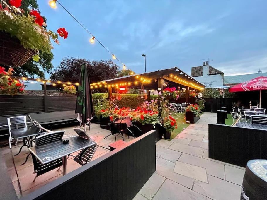 Rose & Crown Rooms Beverley Ngoại thất bức ảnh