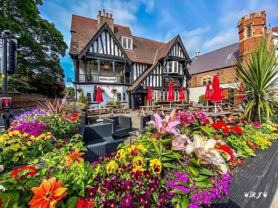 Rose & Crown Rooms Beverley Ngoại thất bức ảnh